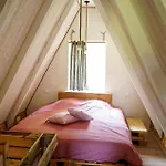 1 Bedroom Gorgeous Home In Bibiche Nyaraló
