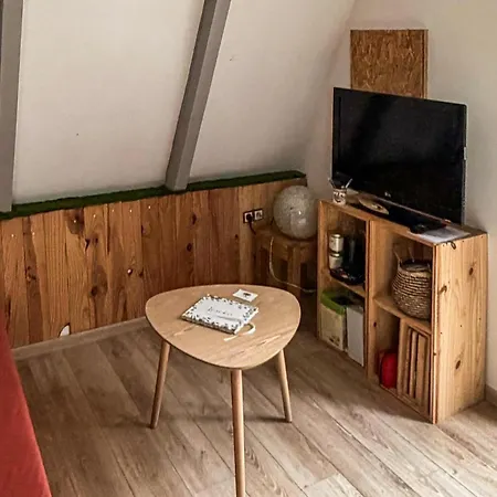 1 Bedroom Gorgeous In بيت للعطل
