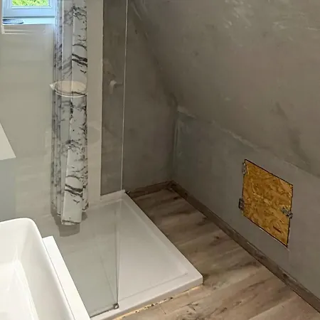 1 Bedroom Stunning In بيت للعطل