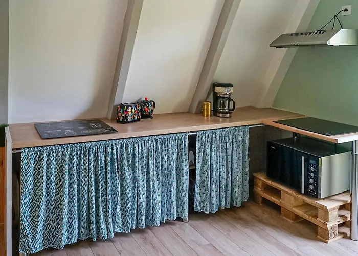 1 Bedroom Awesome In *