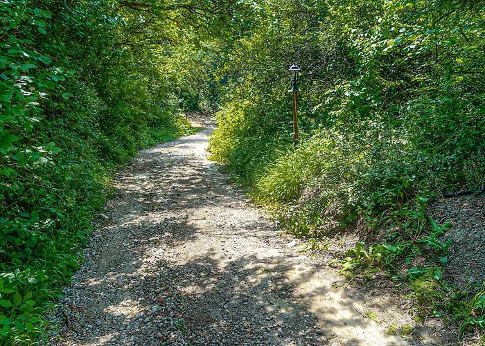 1 Bedroom Awesome In