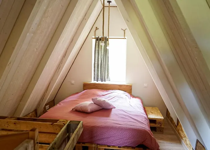 1 Bedroom Awesome In Prázdninový dům